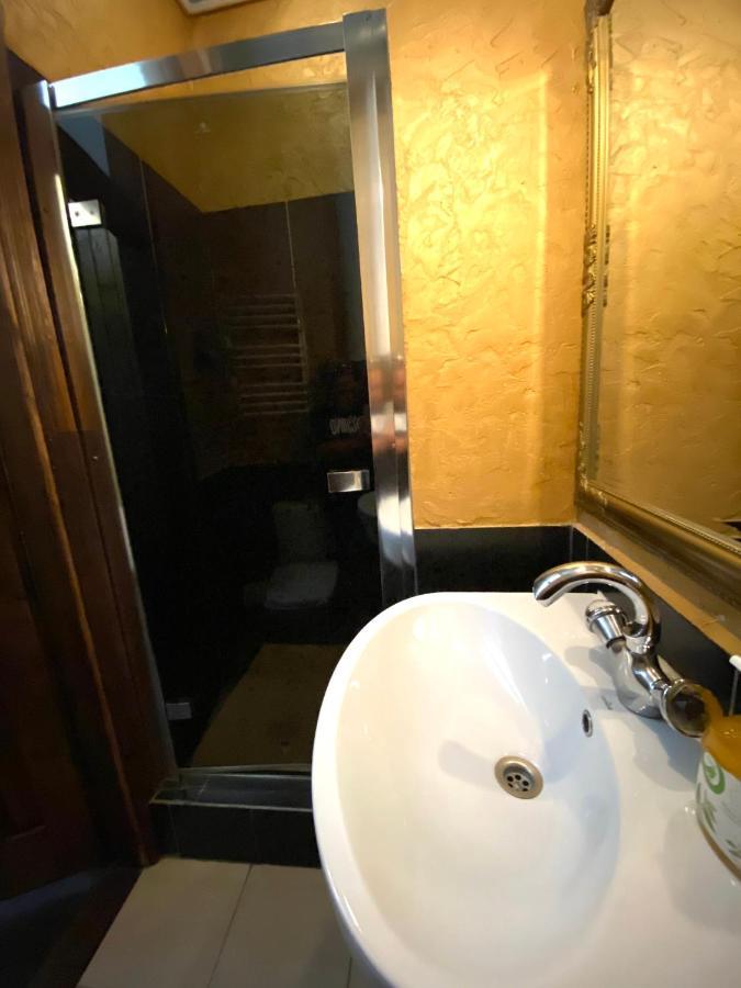 Апартаменти На Вул. Лесі Українки 19/4 Lemberg Exterior foto